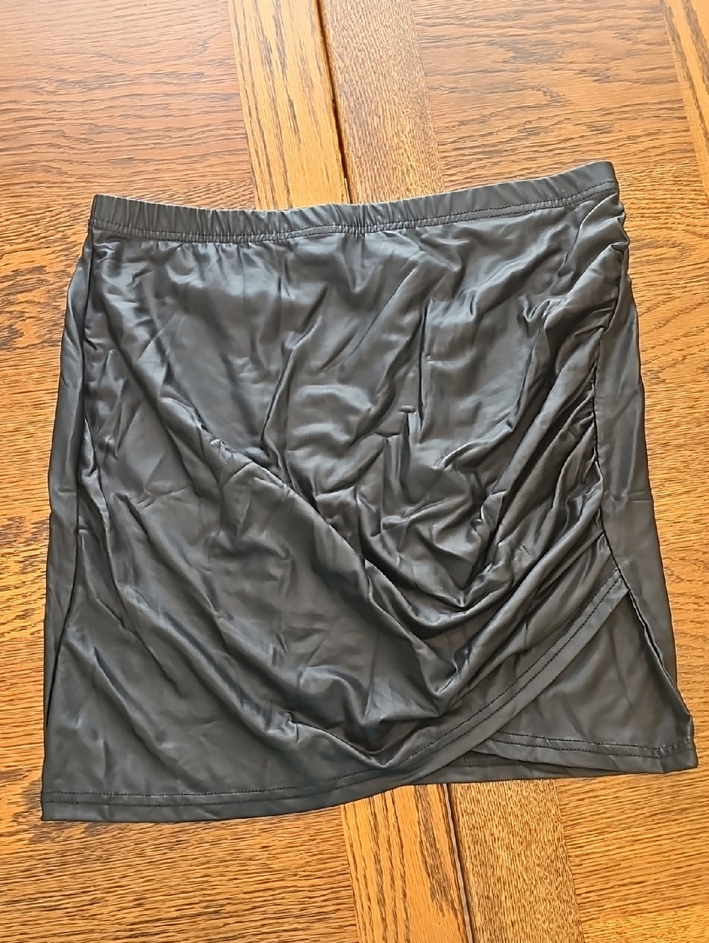 SHEIN Black Faux-Leather Ruched Mini Skirt